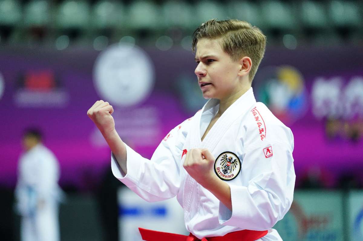 Emil Zadina setzt beim U14-Abschied in Fujairah das glänzende Highlight und erkämpft Silber