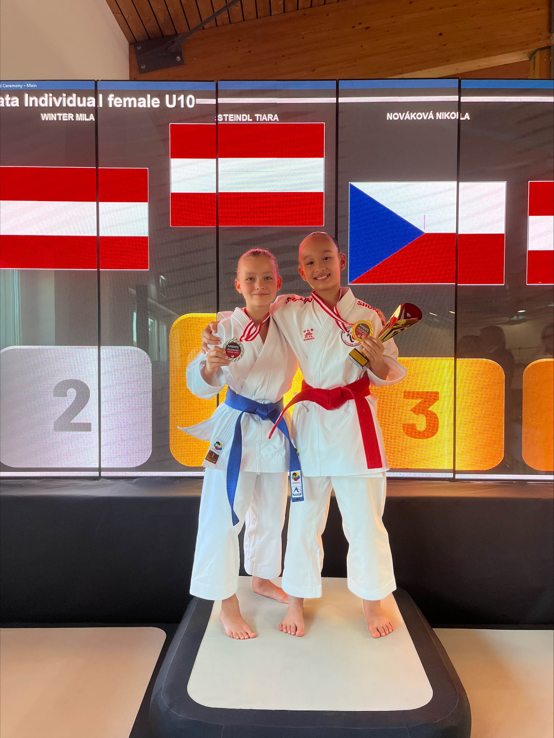 Staatsmeistertitel für Tamara und Toperfolge (2 Mal Gold und Silber) beim Austrian Junior Open in Wals